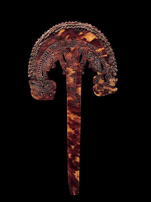 A Lime Spatula from Papua New Guinea - Barbier-Mueller Museum